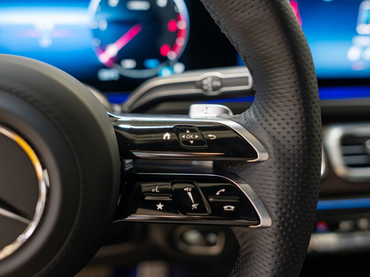 Mercedes-Benz GLS – Bild 18