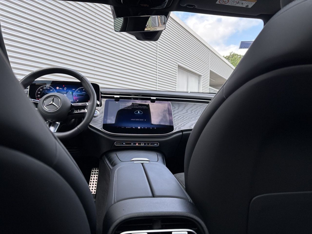 Mercedes-Benz E-Klasse – Bild 15