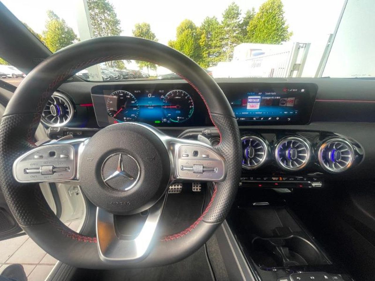 Photo du v&eacute;hicule 8 / 18