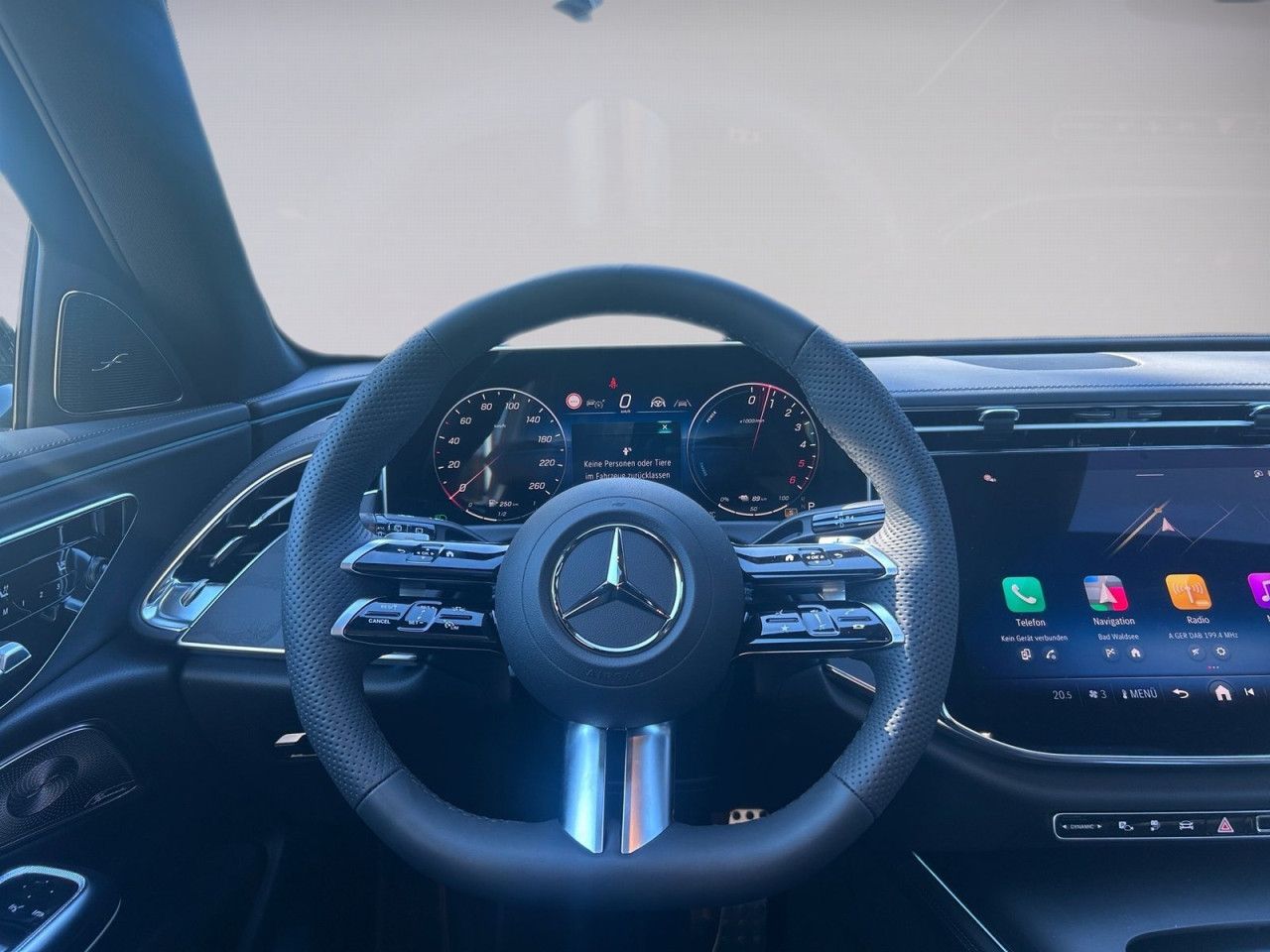 Mercedes-Benz E-Klasse – Bild 12