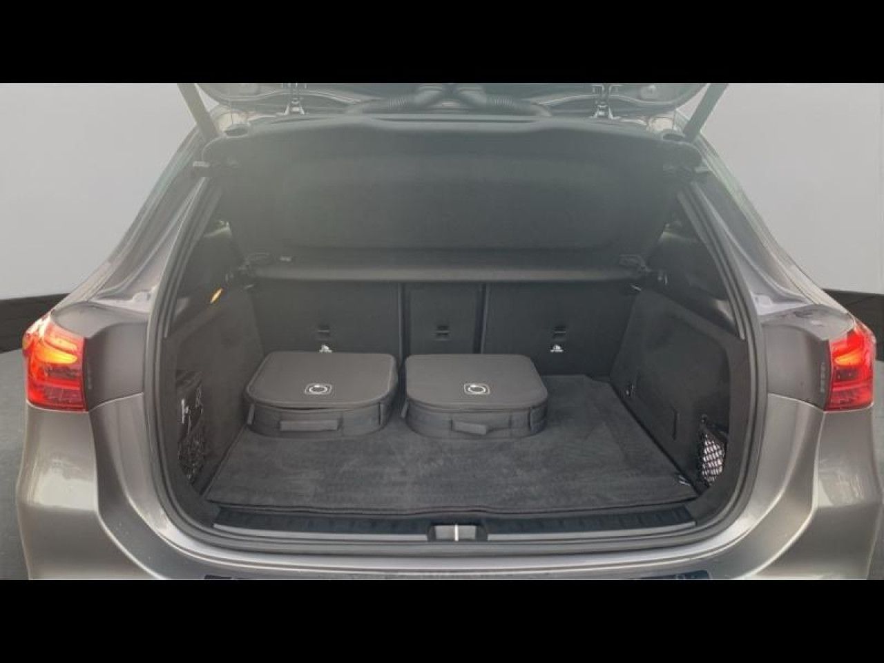 Photo du v&eacute;hicule 14 / 18