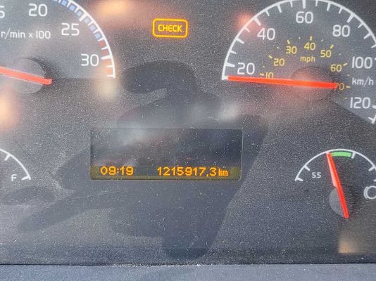 Vehicle image 8 / 11