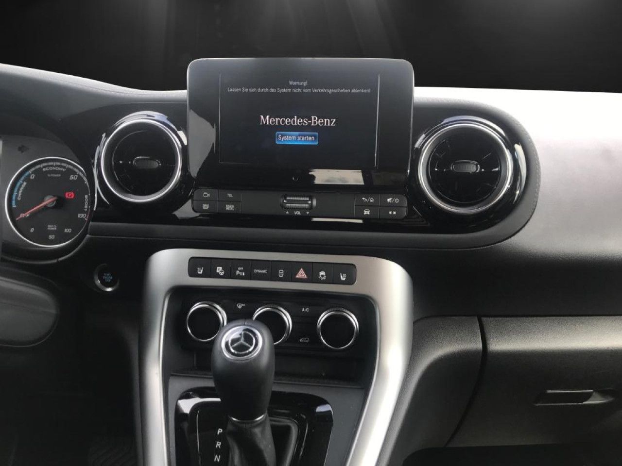 Mercedes-Benz EQT – Bild 11