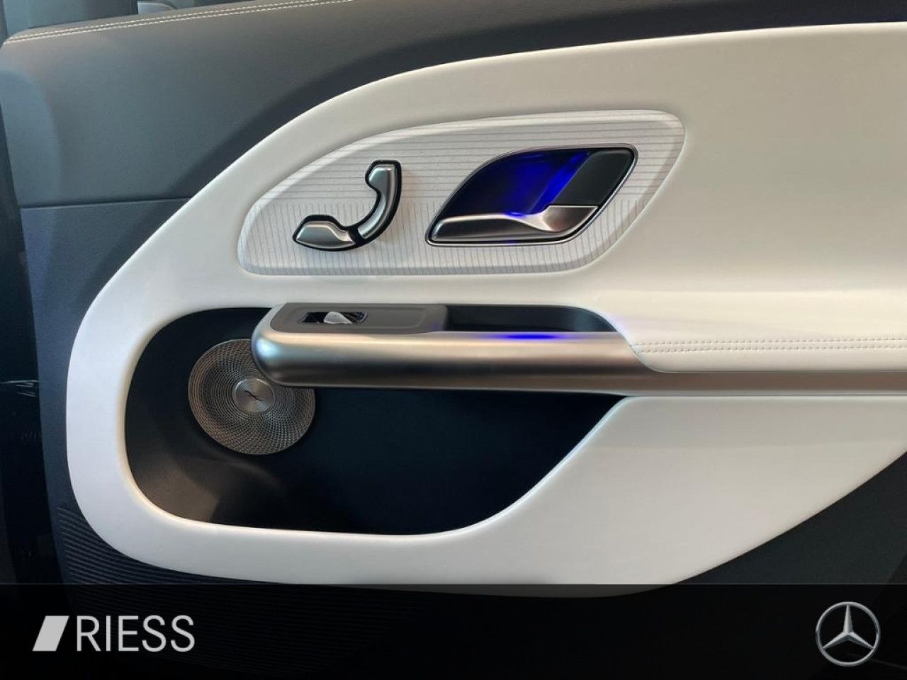 Mercedes-Benz GLB – Bild 11