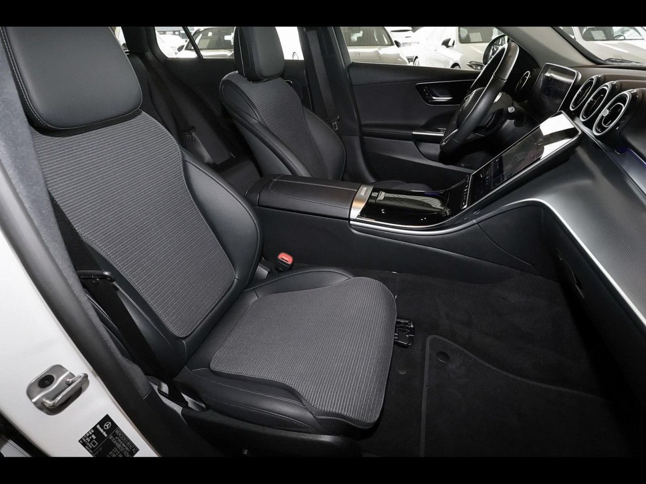 Mercedes-Benz C-Klasse – Bild 4