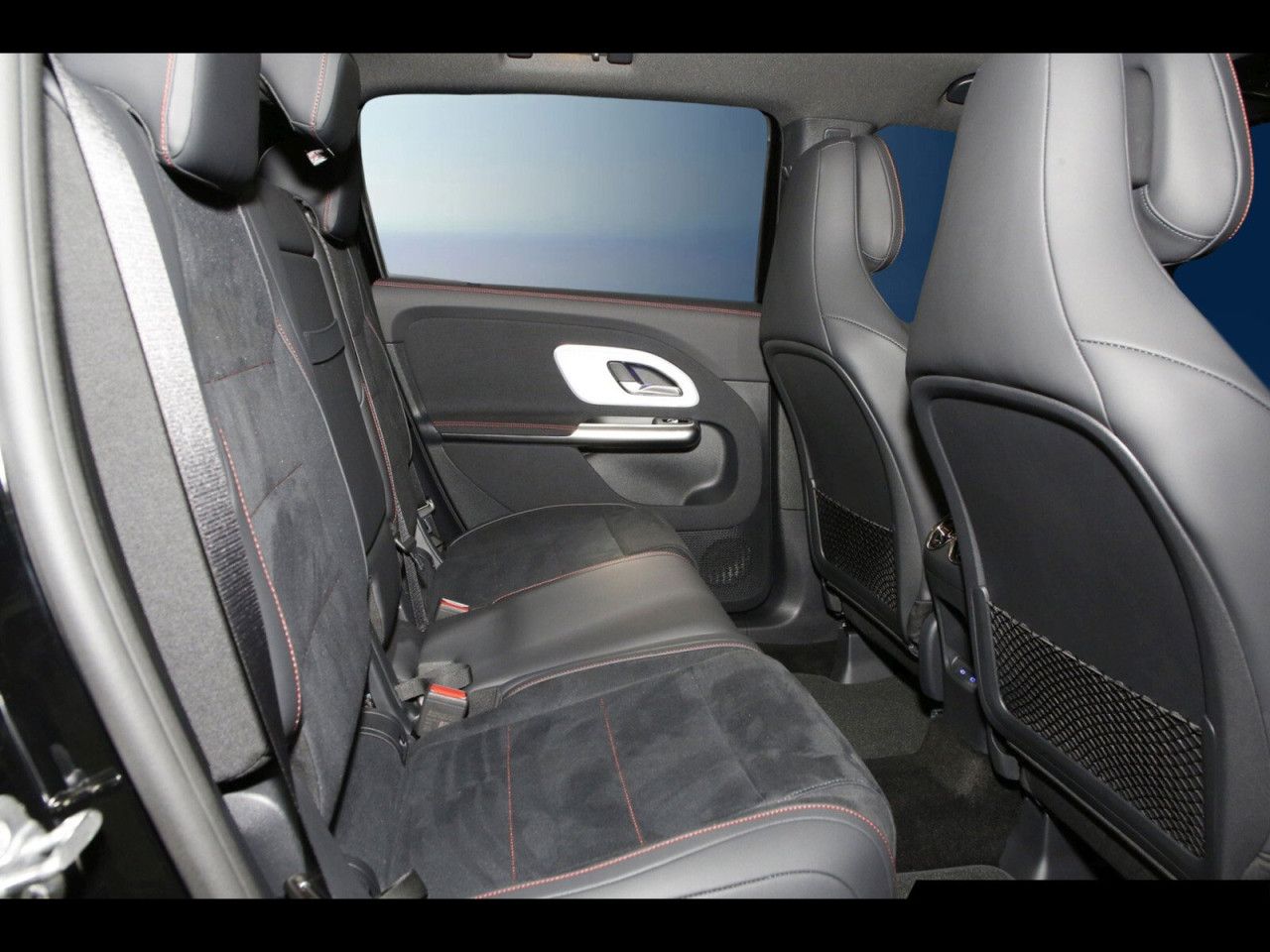 Mercedes-Benz GLB – Bild 9
