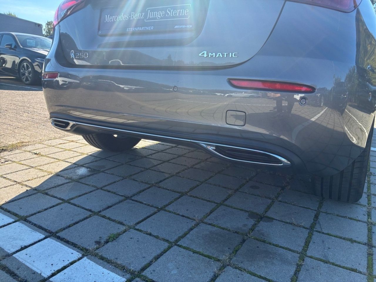 Mercedes-Benz A-Klasse – Bild 12