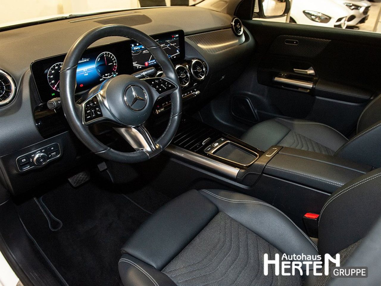 Mercedes-Benz GLA – Bild 2