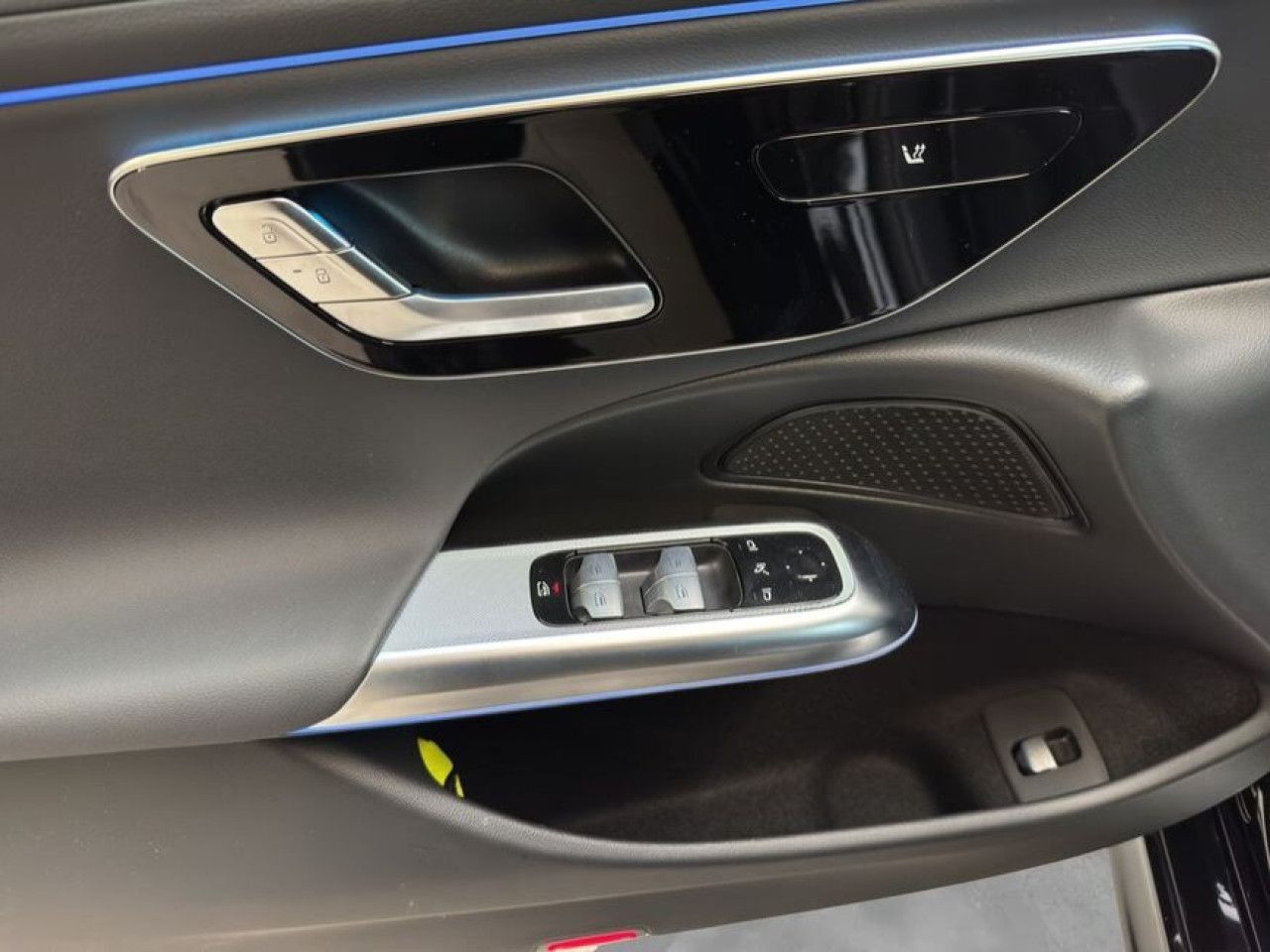 Mercedes-Benz E-Klasse – Bild 16