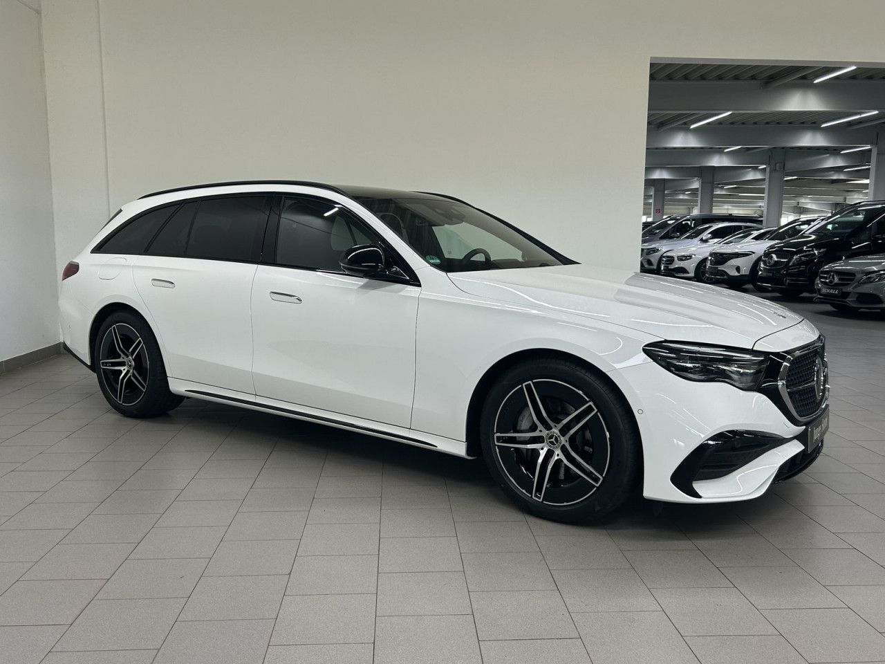 Mercedes-Benz E-Klasse – Bild 3