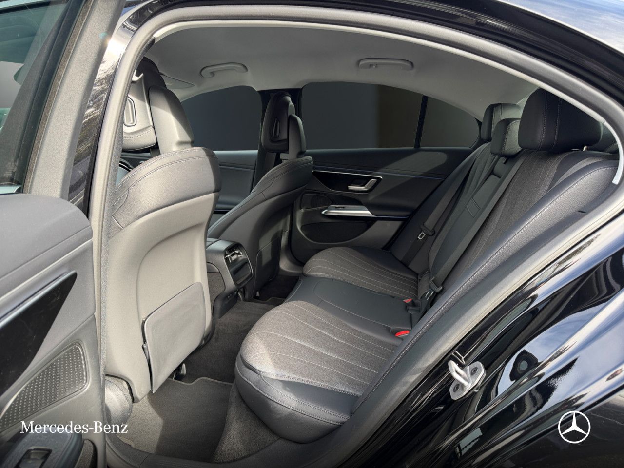 Mercedes-Benz E-Klasse – Bild 15