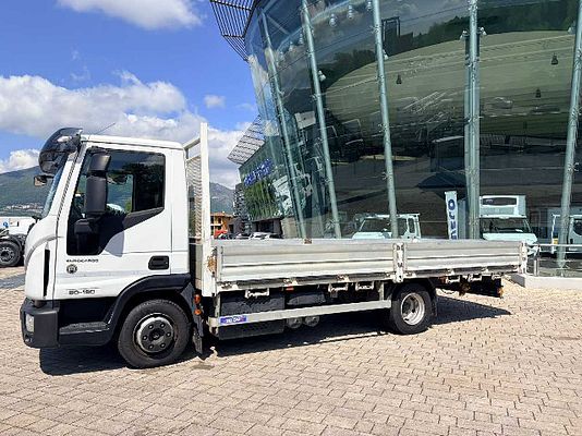 Vehicle image 4 / 14