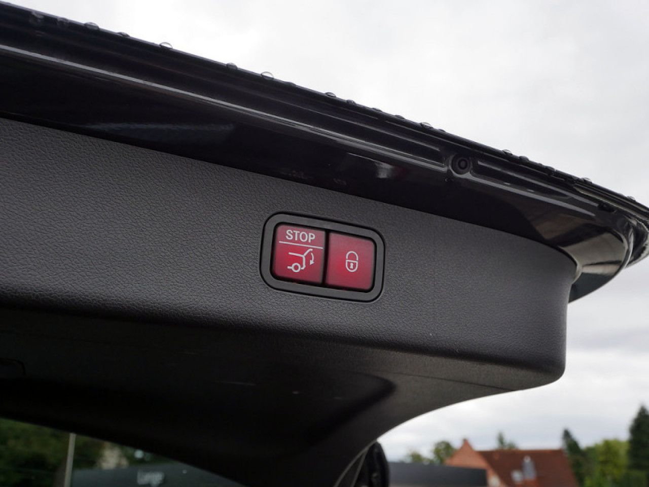 Mercedes-Benz E-Klasse – Bild 13