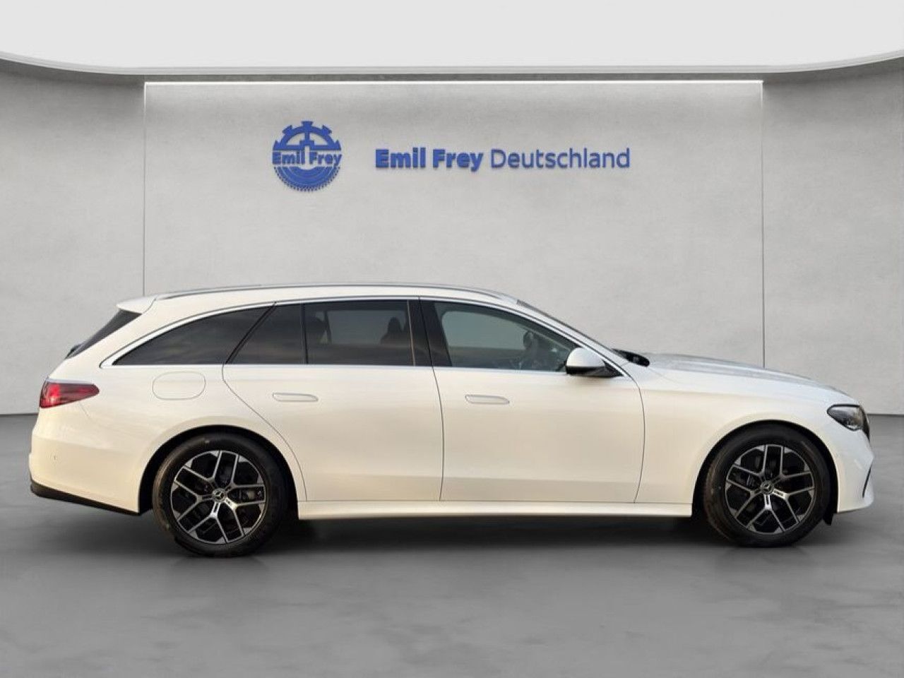 Mercedes-Benz E-Klasse – Bild 7
