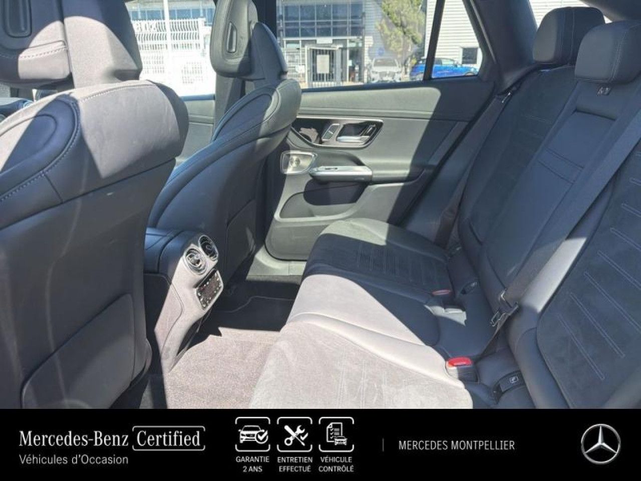 Photo du v&eacute;hicule 13 / 18