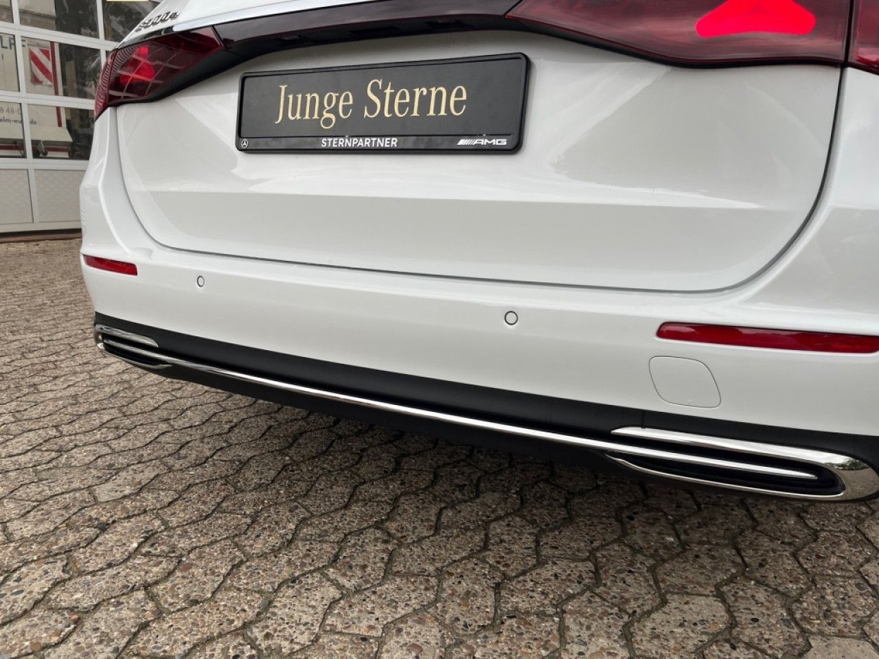 Mercedes-Benz E-Klasse – Bild 11