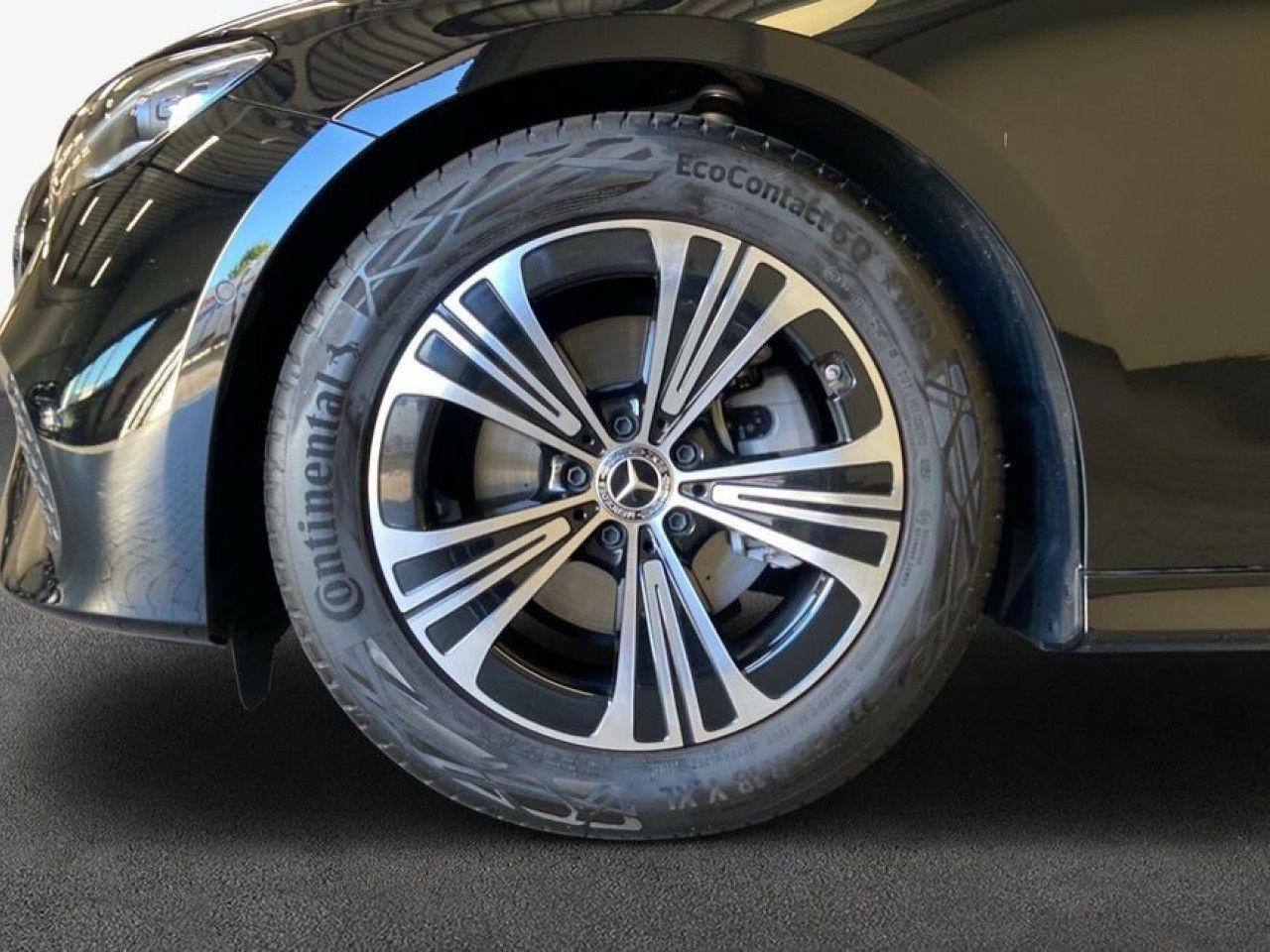 Mercedes-Benz E-Klasse – Bild 7