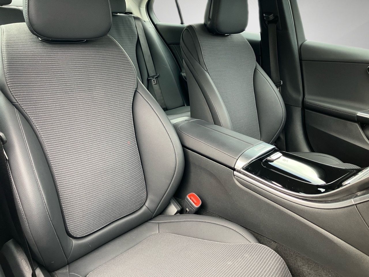 Mercedes-Benz C-Klasse – Bild 26