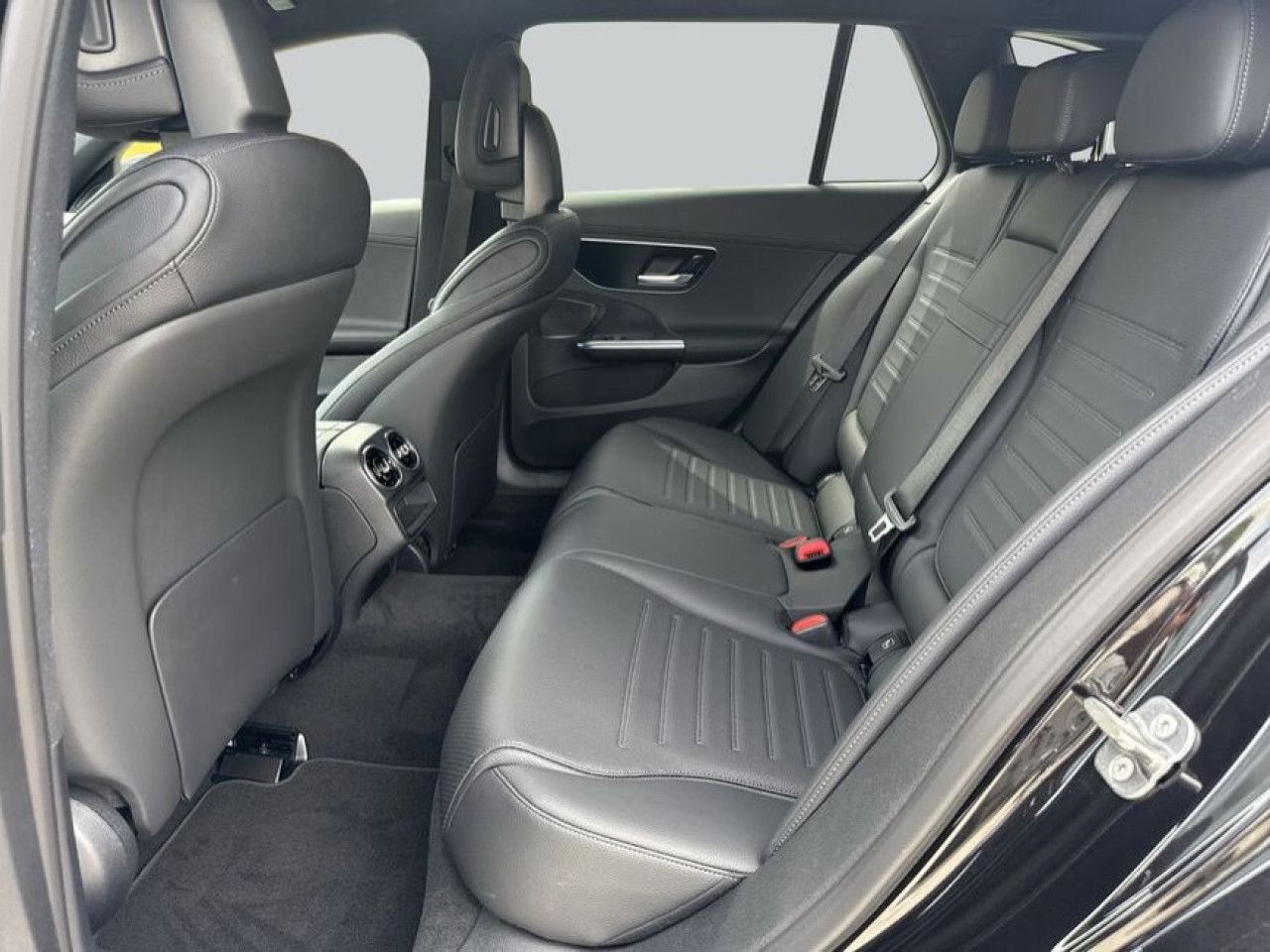 Mercedes-Benz C-Klasse – Bild 10