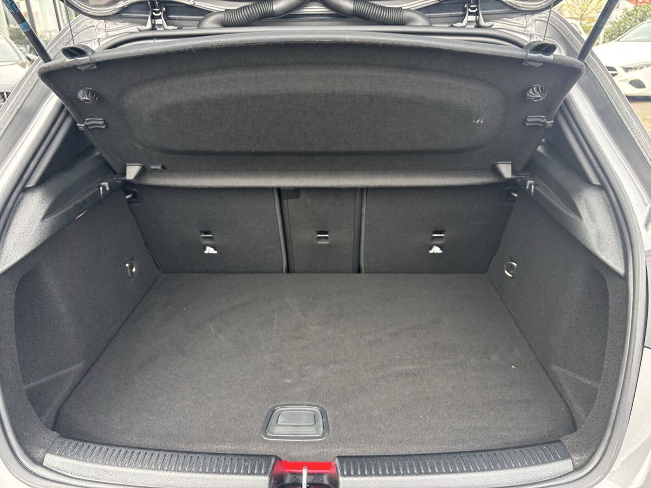 Fahrzeugbild 19 / 23