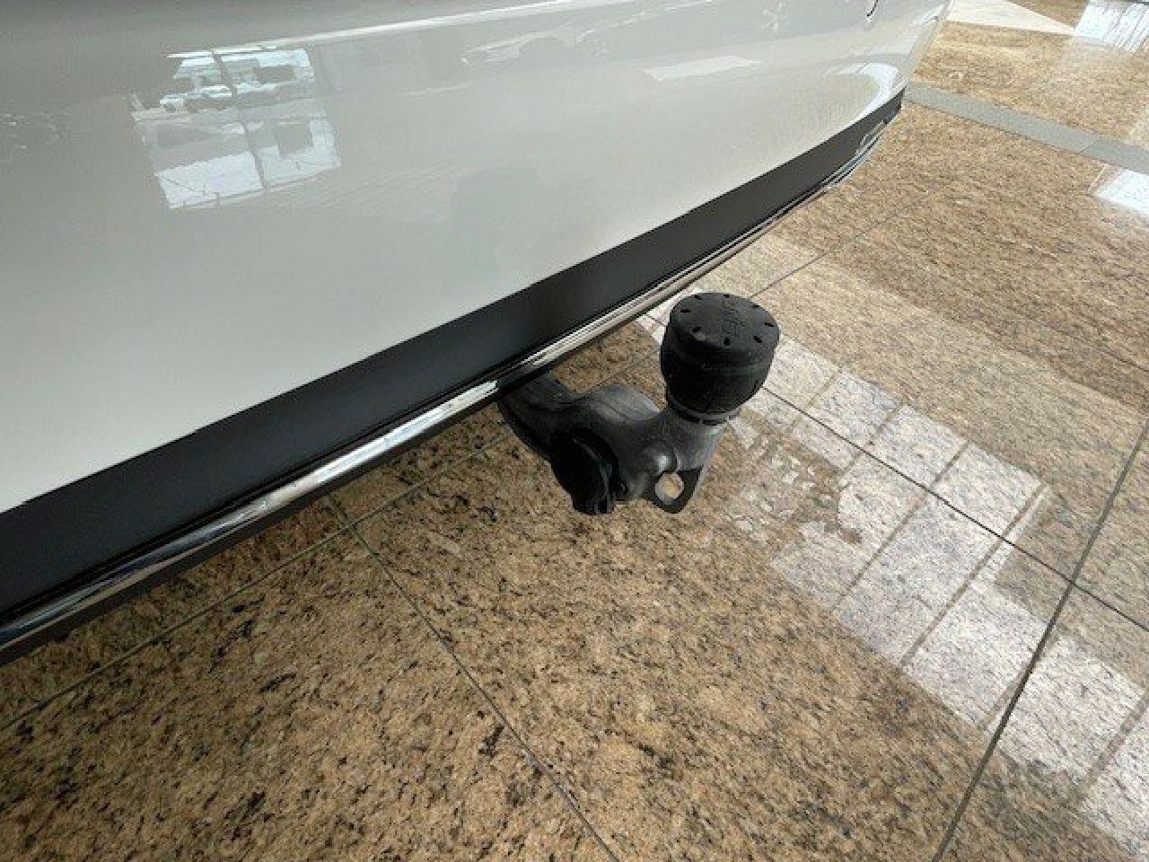 Mercedes-Benz E-Klasse – Bild 28