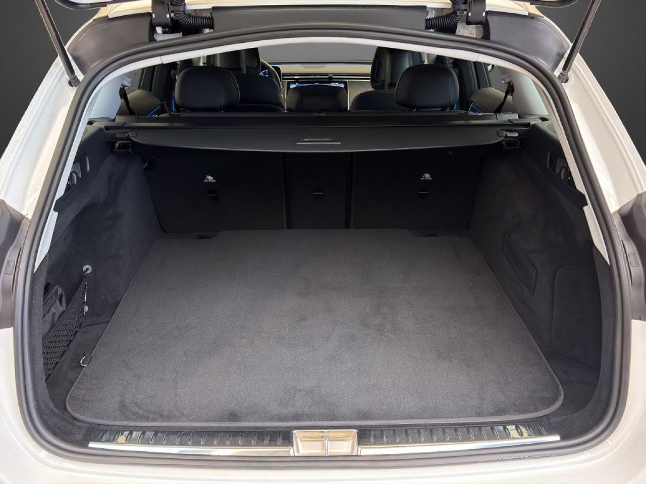 Mercedes-Benz E-Klasse – Bild 11