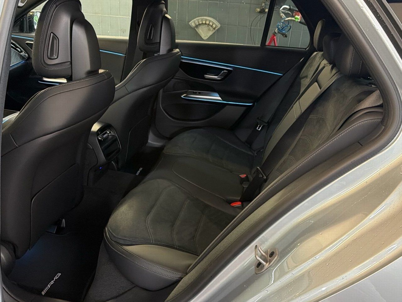 Mercedes-Benz E-Klasse – Bild 13