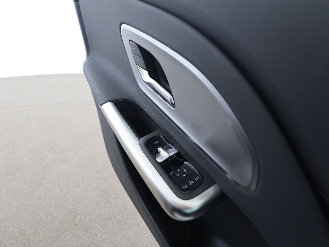 Mercedes-Benz GLB – Bild 13