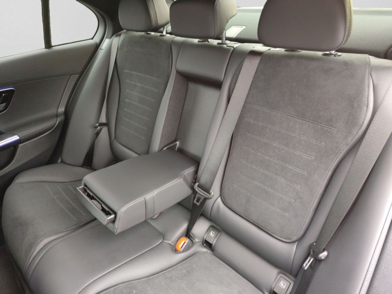 Mercedes-Benz C-Klasse – Bild 13