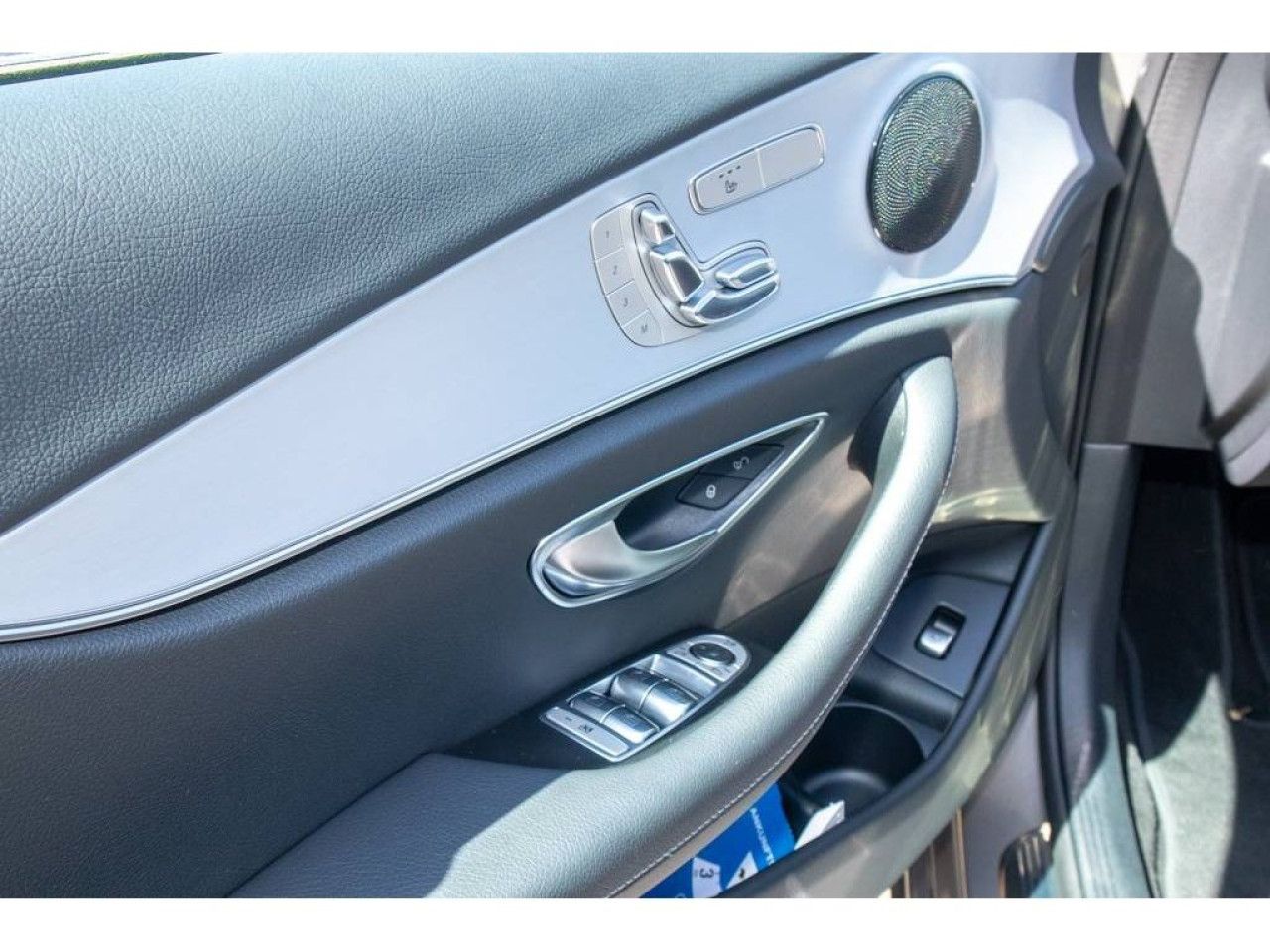 Mercedes-Benz E-Klasse – Bild 16