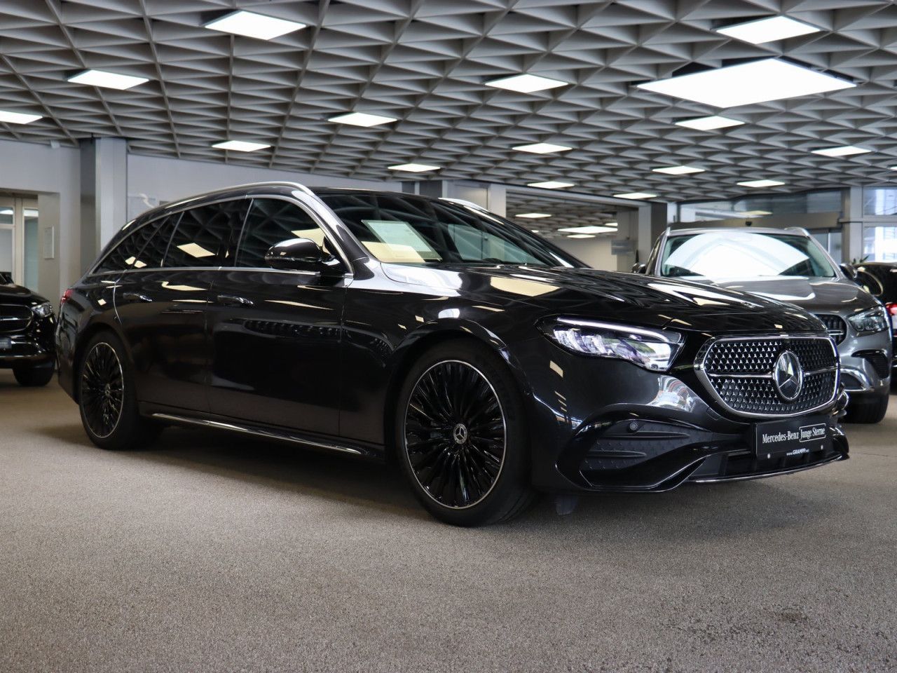 Mercedes-Benz E-Klasse – Bild 14