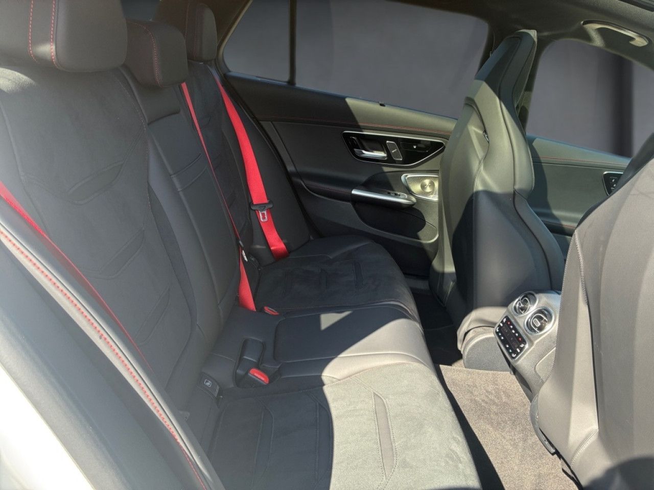Mercedes-Benz C-Klasse – Bild 14