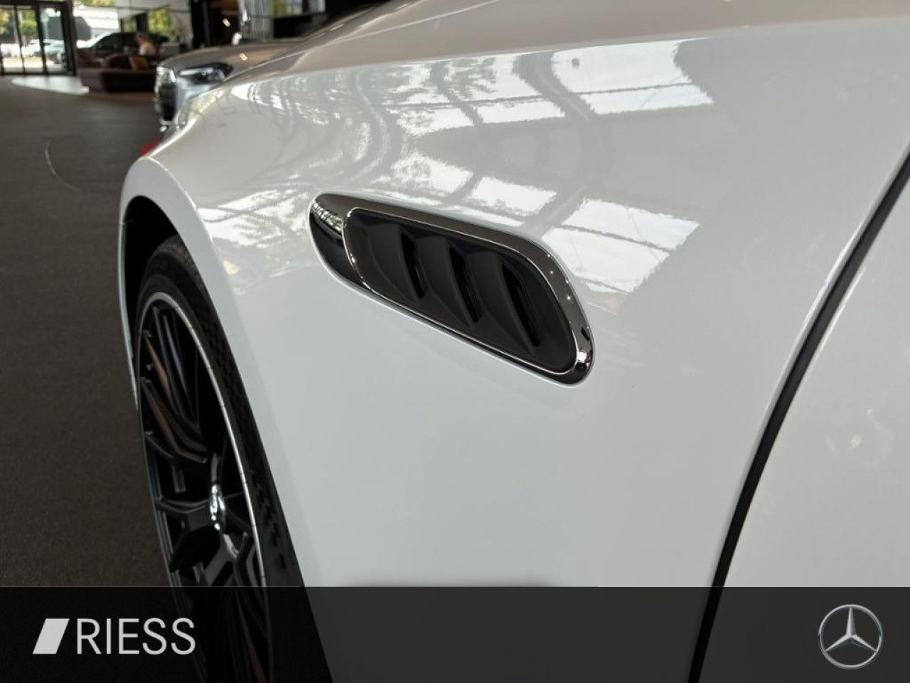 Mercedes-Benz E-Klasse – Bild 14