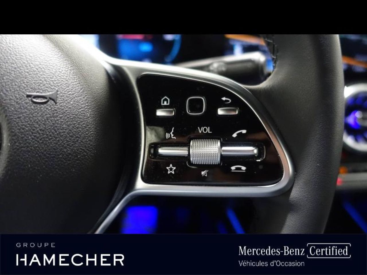 Photo du v&eacute;hicule 16 / 18