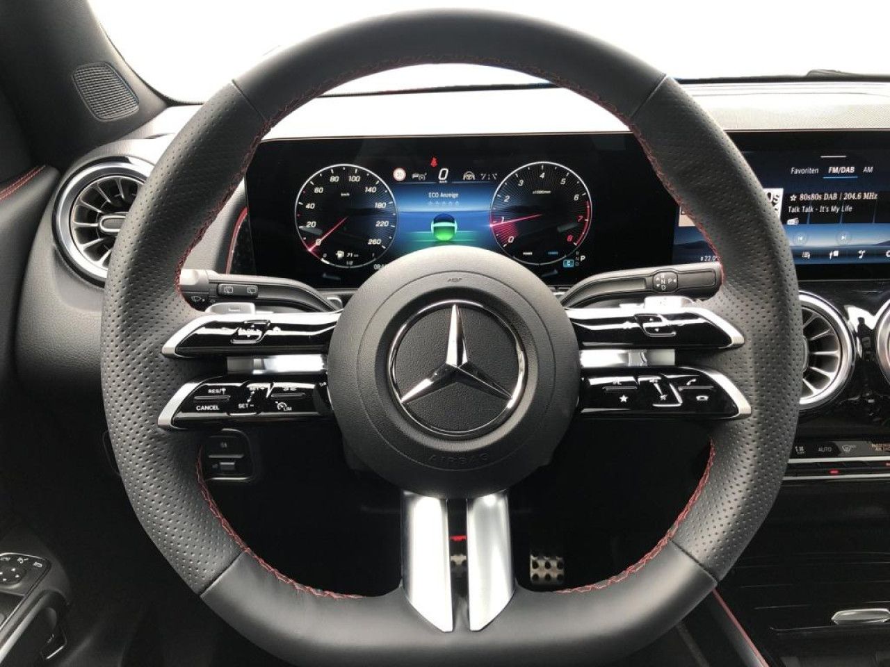 Mercedes-Benz GLB – Bild 10