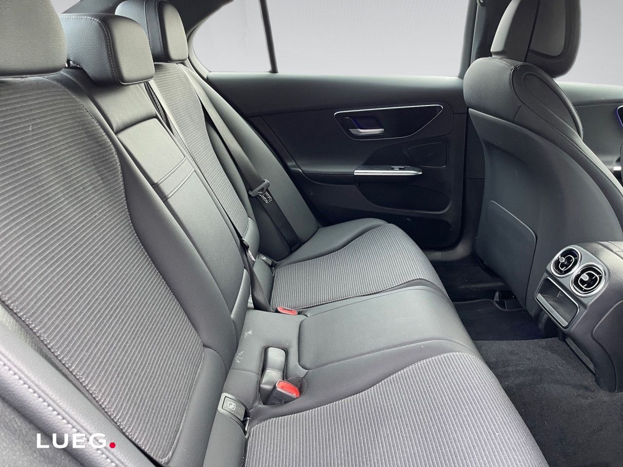 Mercedes-Benz C-Klasse – Bild 12