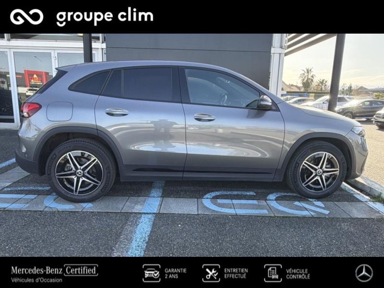 Photo du v&eacute;hicule 3 / 18