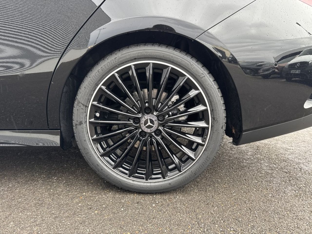 Photo du v&eacute;hicule 9 / 18