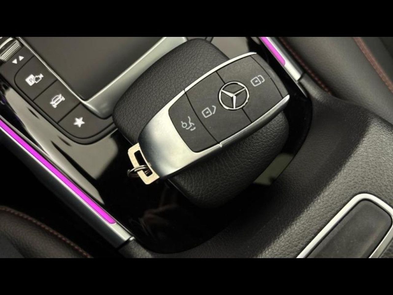 Photo du v&eacute;hicule 17 / 18