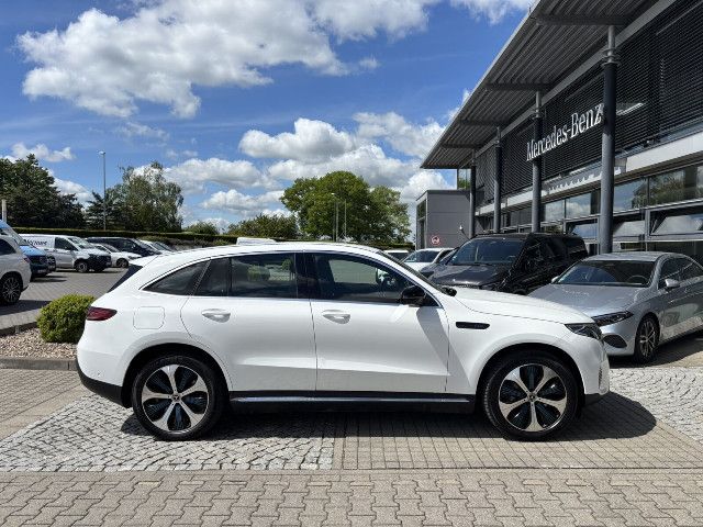 Mercedes-Benz EQC 400  Service