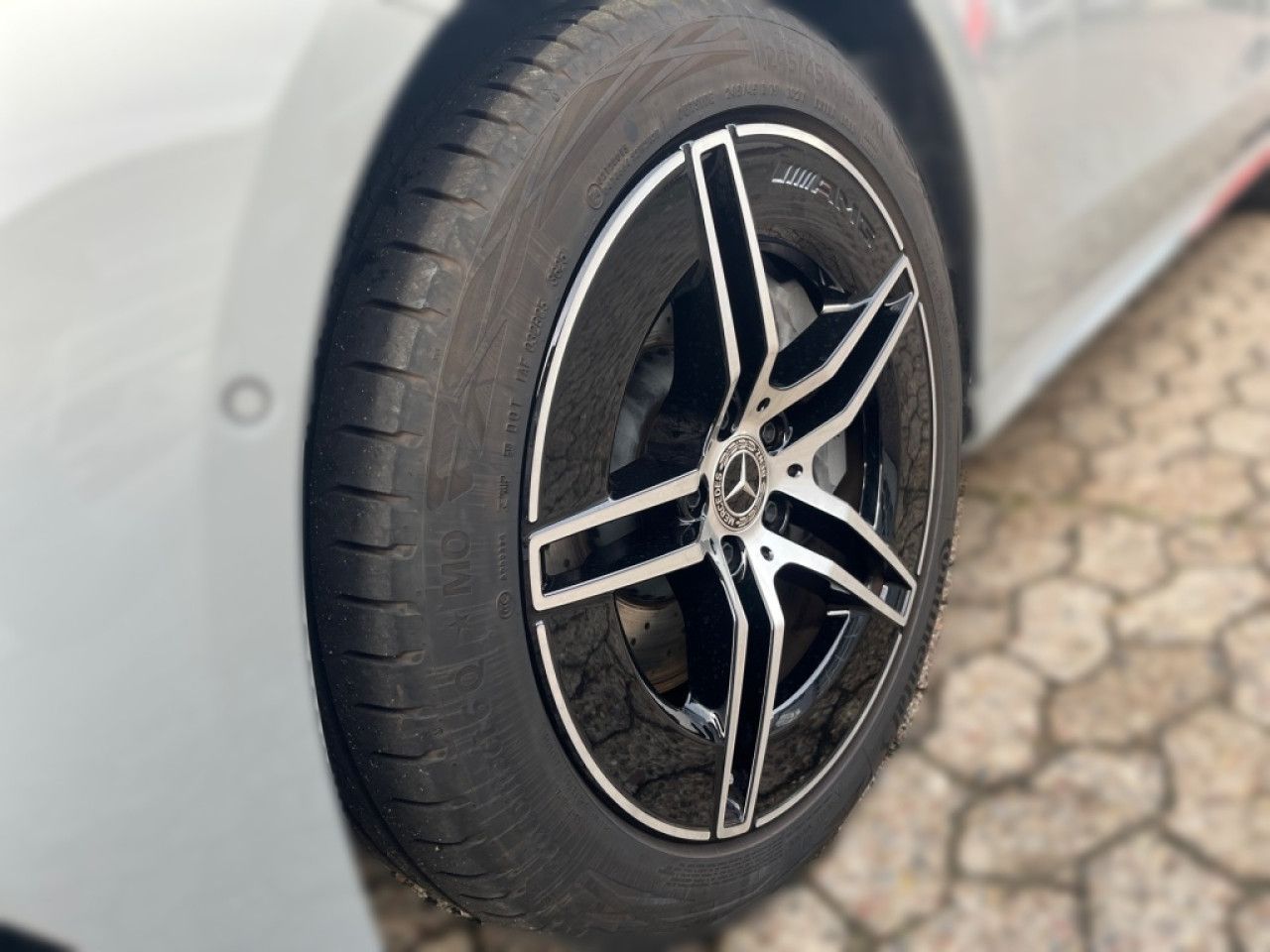 Mercedes-Benz E-Klasse – Bild 4