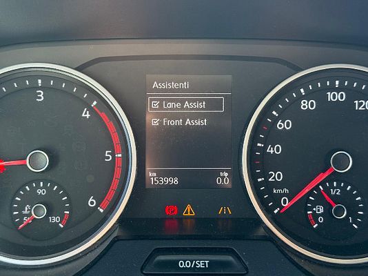 Vehicle image 7 / 19