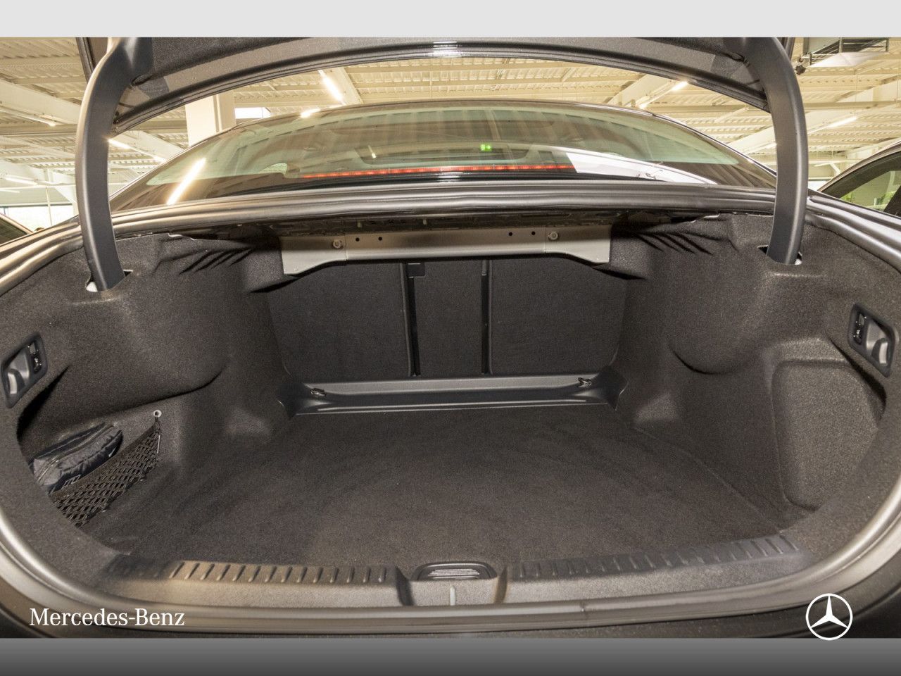 Mercedes-Benz E-Klasse – Bild 15
