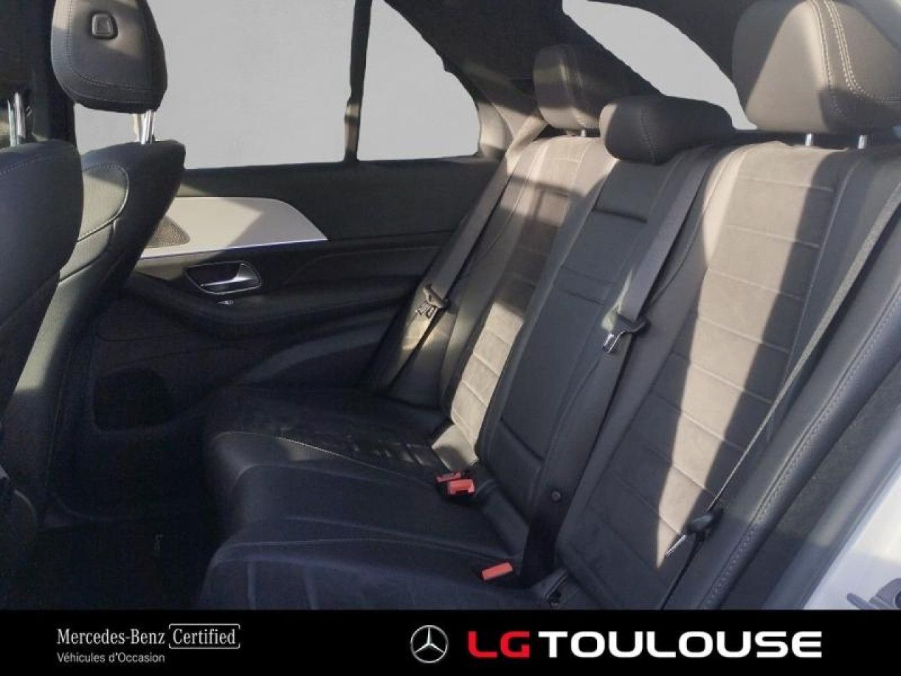 Photo du v&eacute;hicule 11 / 18