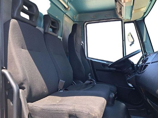 Vehicle image 4 / 14