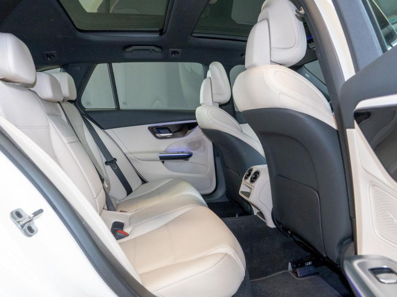 Mercedes-Benz C-Klasse – Bild 8