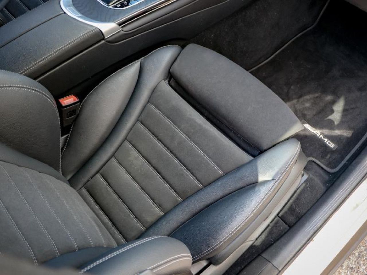 Photo du v&eacute;hicule 14 / 18