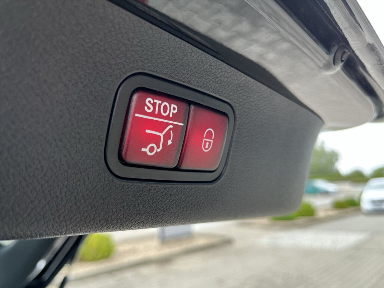Mercedes-Benz E-Klasse – Bild 8