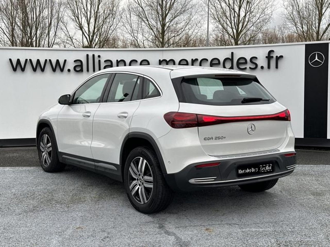 Photo du v&eacute;hicule 3 / 18