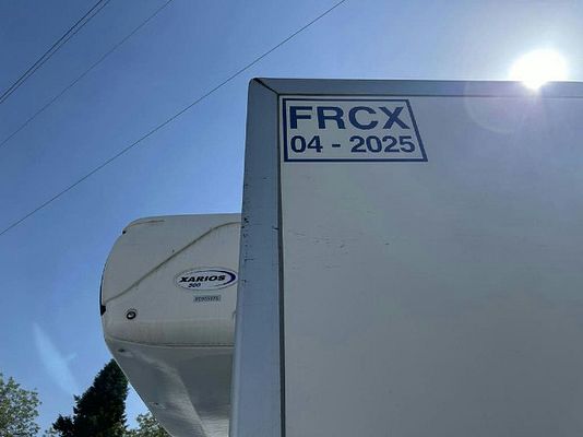 Vehicle image 13 / 19